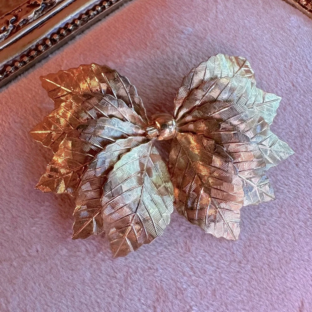 RARE Vintage Napier Leaves Bow Brooch Pin MCM Mid Century-Modern Gold Signed - Picture 7 of 13